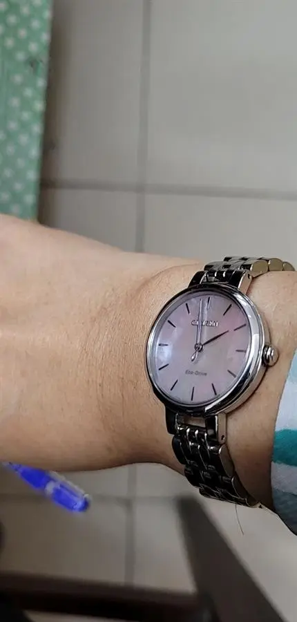 Khách hàng review Đồng hồ CITIZEN L 28 mm Nữ EM0990-81Y 2