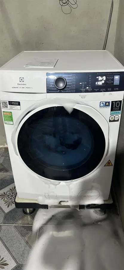 Khách hàng review Máy giặt sấy Electrolux UltimateCare 500 Inverter giặt 10 kg - sấy 7 kg EWW1024P5WB 5