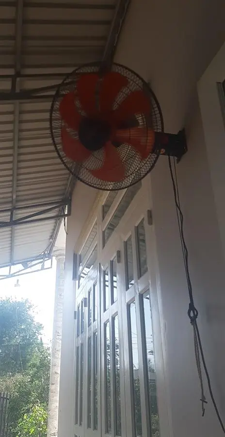 Khách hàng review Quạt treo tường Senko 7 cánh TC1622 65W 18