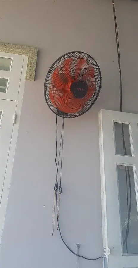 Khách hàng review Quạt treo tường Senko 7 cánh TC1622 65W 19