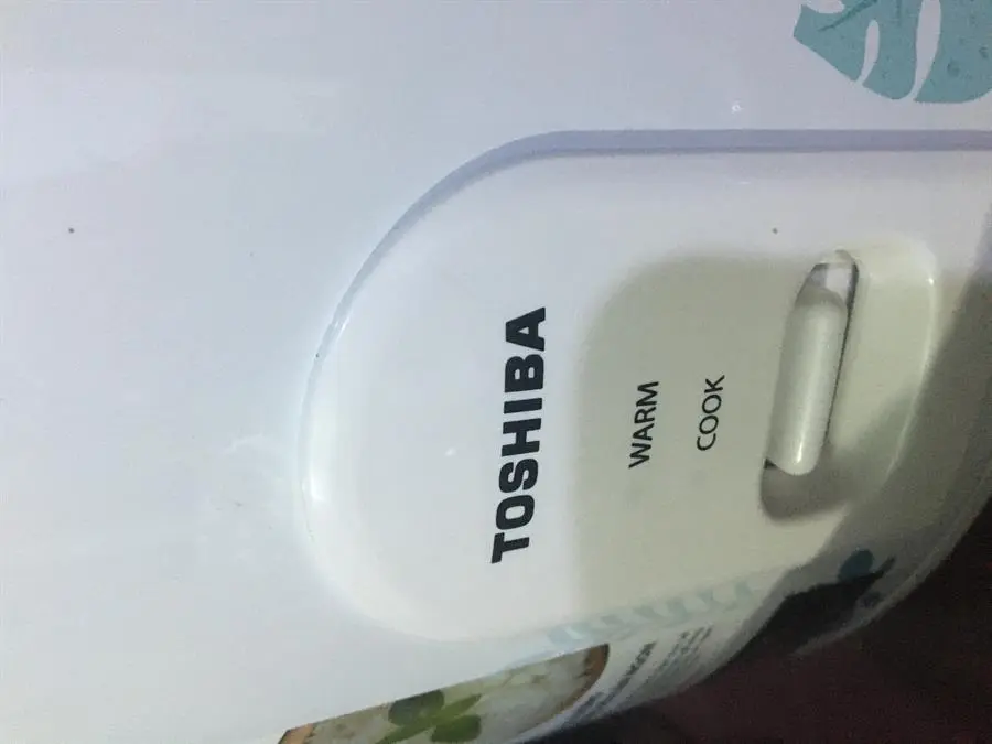 Khách hàng review Nồi cơm nắp gài Toshiba 1.8 lít RC-18JH2PV(B) 14