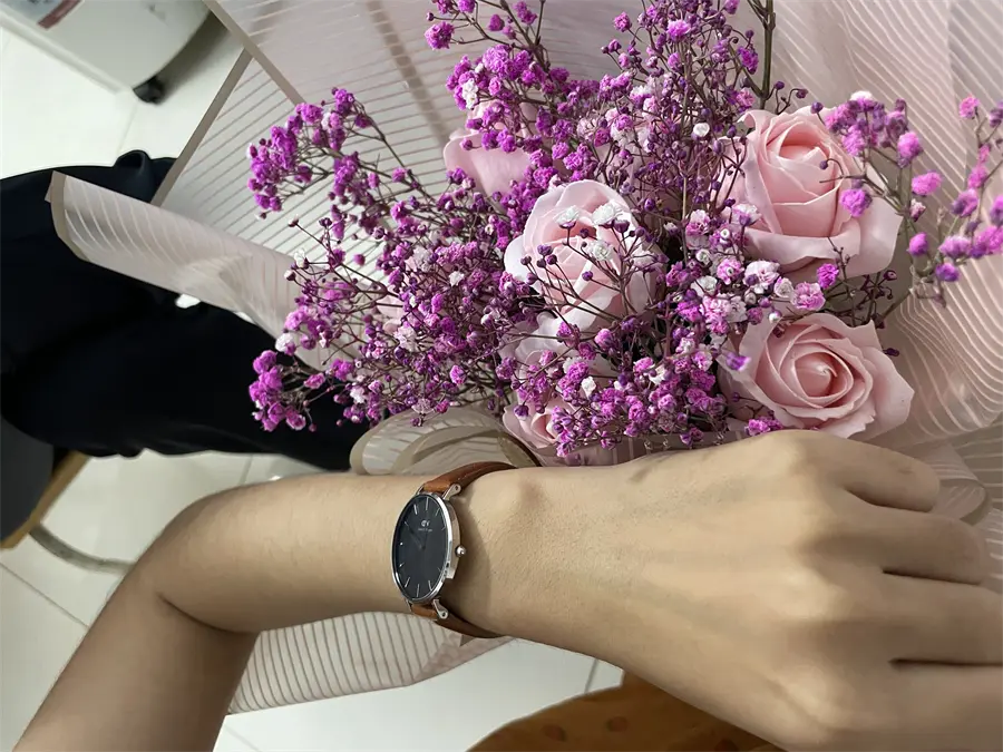 Khách hàng review Đồng hồ DANIEL WELLINGTON 32 mm Nữ DW00100178 2
