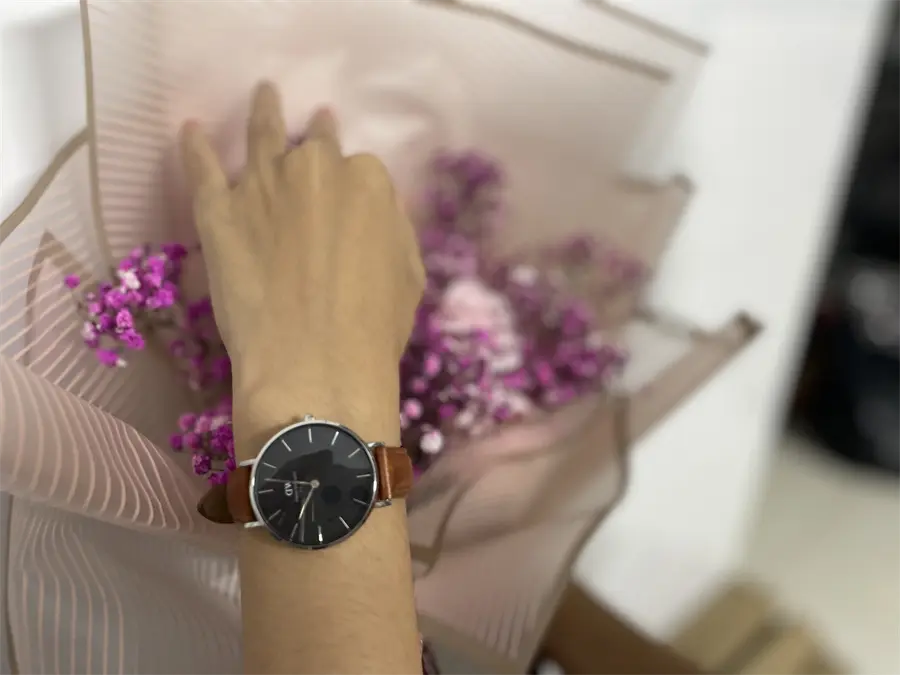 Khách hàng review Đồng hồ DANIEL WELLINGTON 32 mm Nữ DW00100178 3
