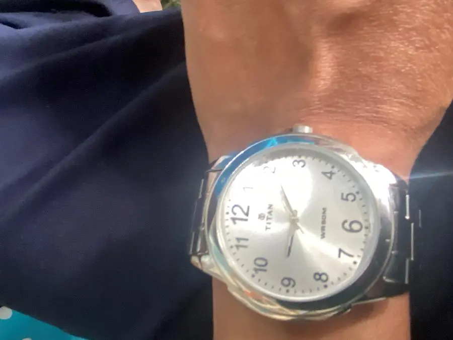 Khách hàng review Đồng hồ TITAN 43 mm Nam 1585SM04 1