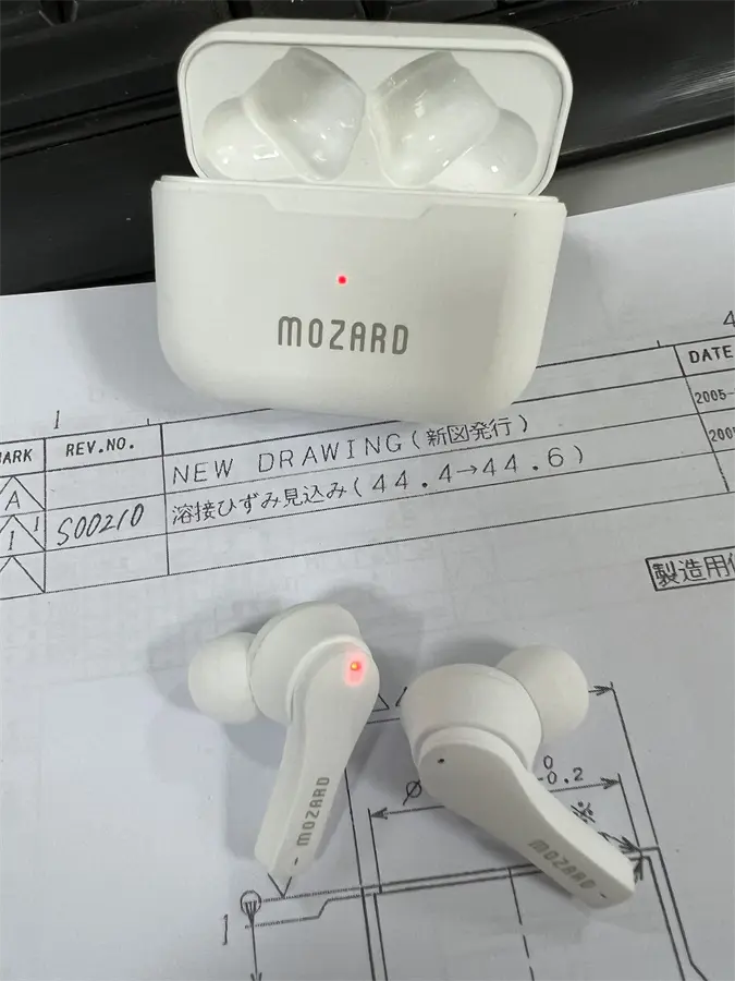 Khách hàng review Tai nghe Bluetooth True Wireless Mozard Air 6 11
