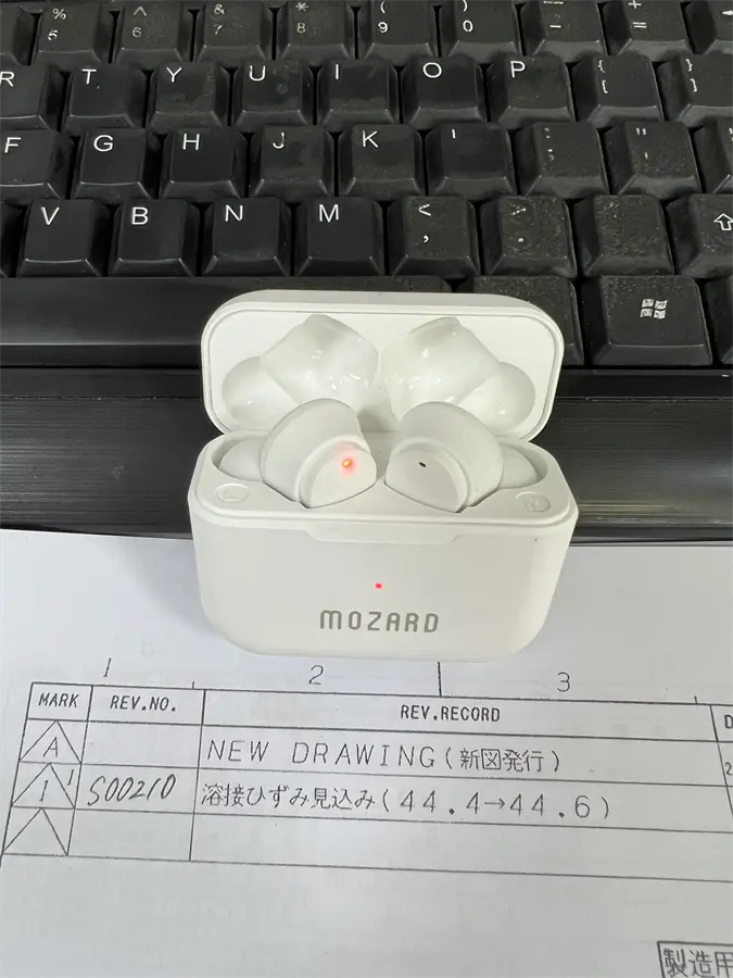 Khách hàng review Tai nghe Bluetooth True Wireless Mozard Air 6 13