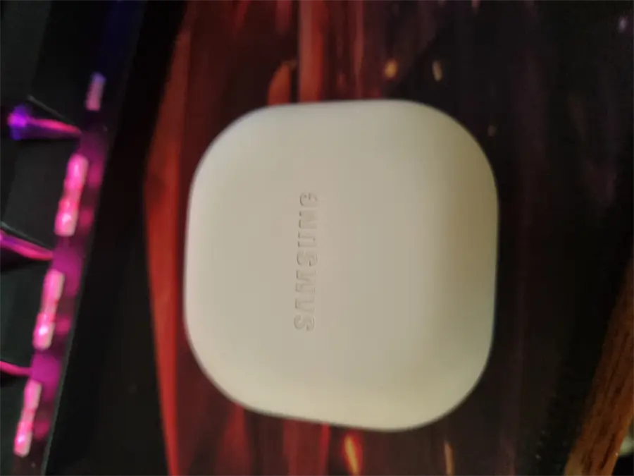 Khách hàng review Tai nghe Bluetooth True Wireless Samsung Galaxy Buds 2 Pro R510N Trắng 10