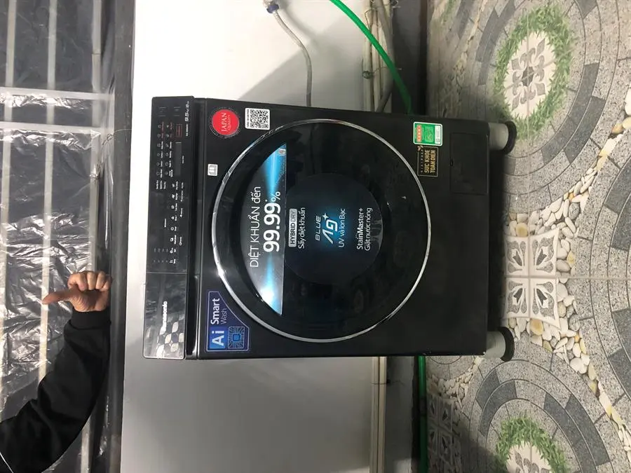 Khách hàng review Máy giặt sấy Panasonic Inverter giặt 9.5 kg - sấy 6 kg NA-S956FR1BV 4