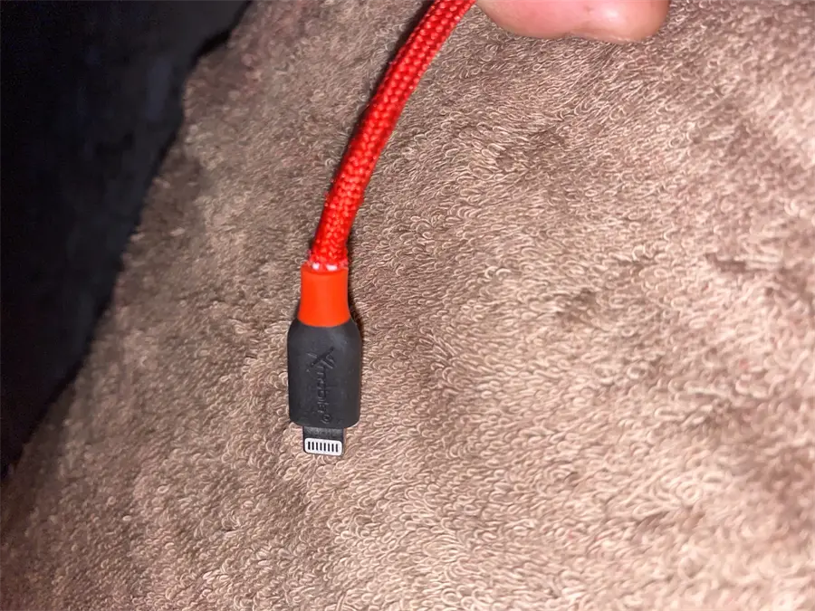 Khách hàng review Cáp sạc và truyền dữ liệu USB-A - Lightning 10.5W 1m Xmobile DR-L001X 2