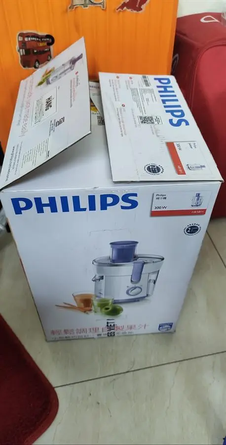 Khách hàng review Máy ép trái cây Philips HR1811 12