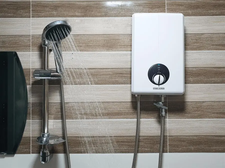 Khách hàng review Máy nước nóng trực tiếp Stiebel Eltron 4500W XGP 45 EC 7