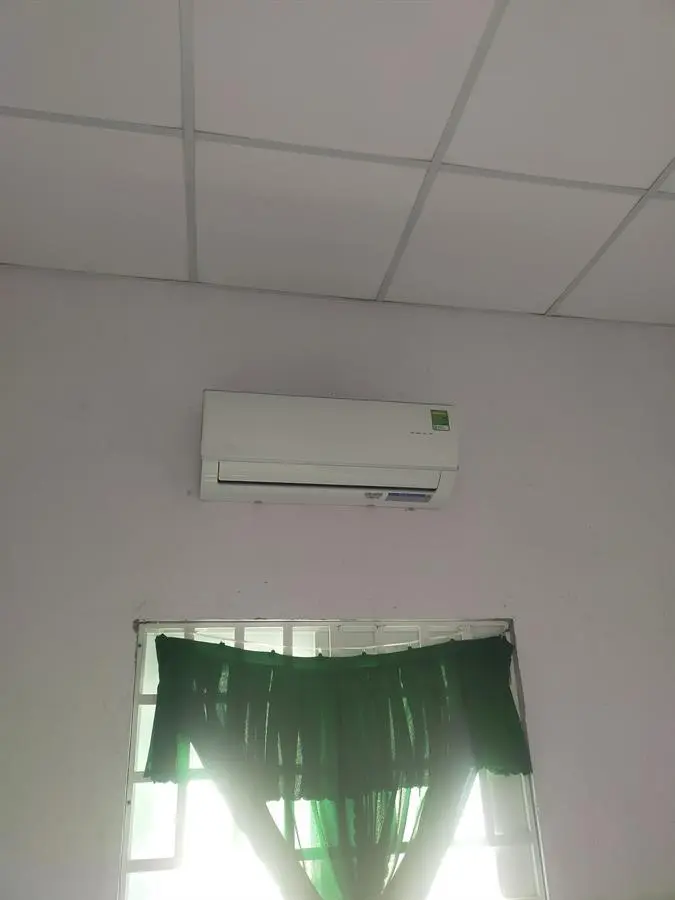 Khách hàng review Điều hòa Midea Inverter 9000 BTU MSAFA-10CRDN8 49
