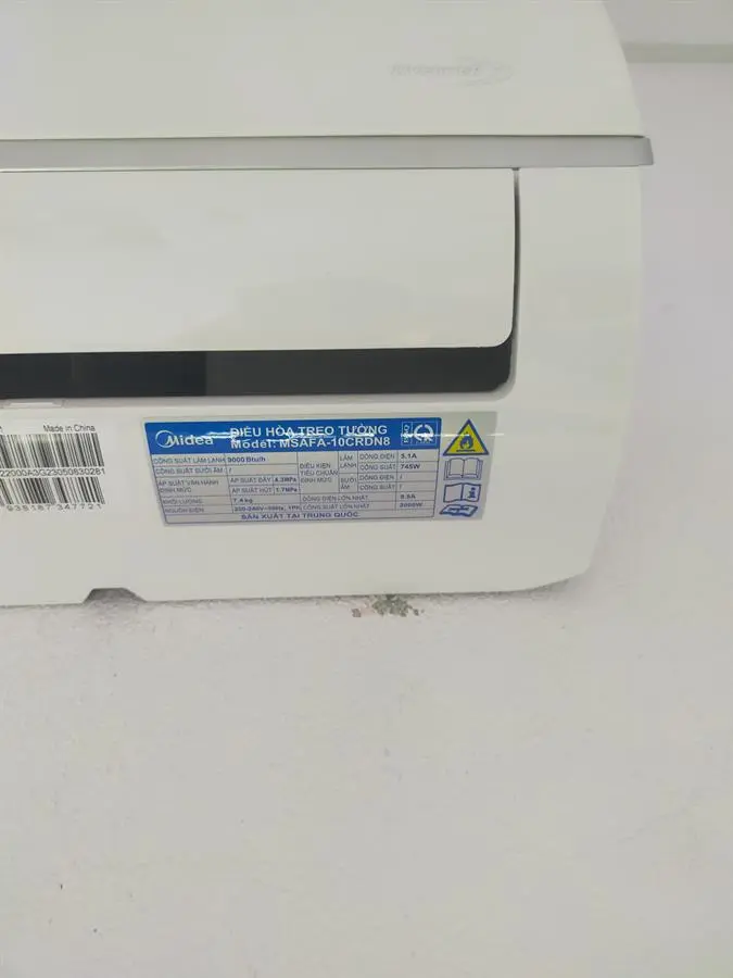 Khách hàng review Điều hòa Midea Inverter 9000 BTU MSAFA-10CRDN8 50