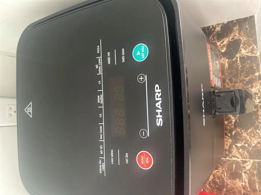 Khách hàng review Nồi chiên không dầu Sharp 7 lít KF-AF70EV-BK 16