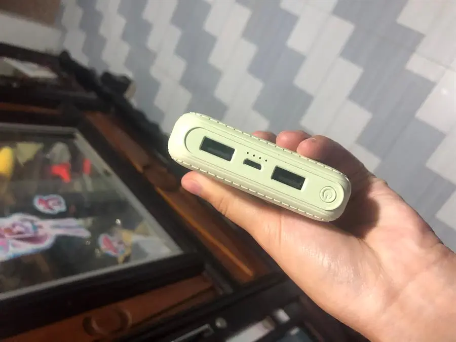 Khách hàng review Pin sạc dự phòng 7.500 mAh 10W AVA  DS005-PP 3