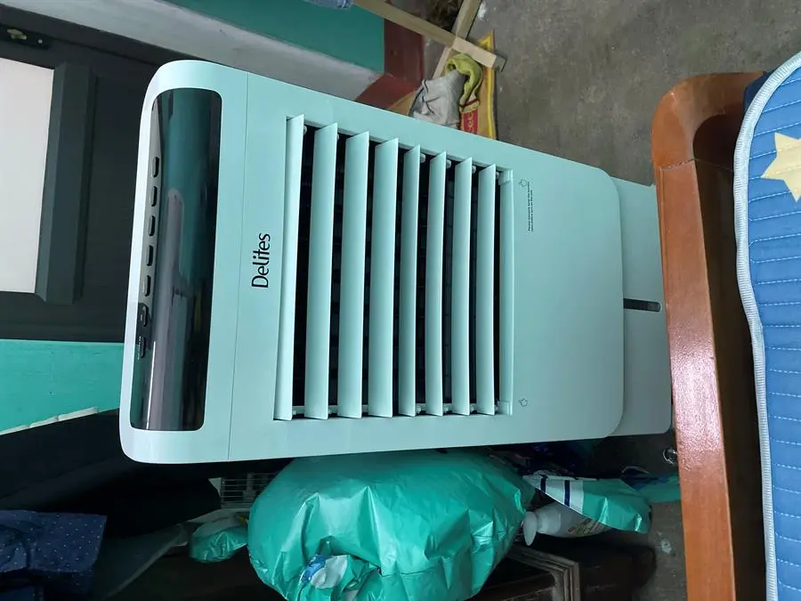 Khách hàng review Quạt điều hòa Delites DEL-AC07CR 60W 4