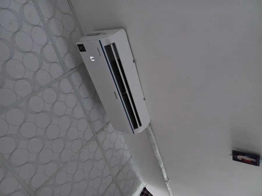 Khách hàng review Máy lạnh Samsung Inverter 1 HP AR09TYHQASINSV 49