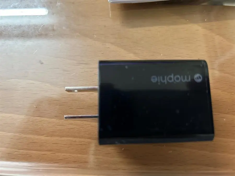 Khách hàng review Adapter sạc USB 10W Mophie 9