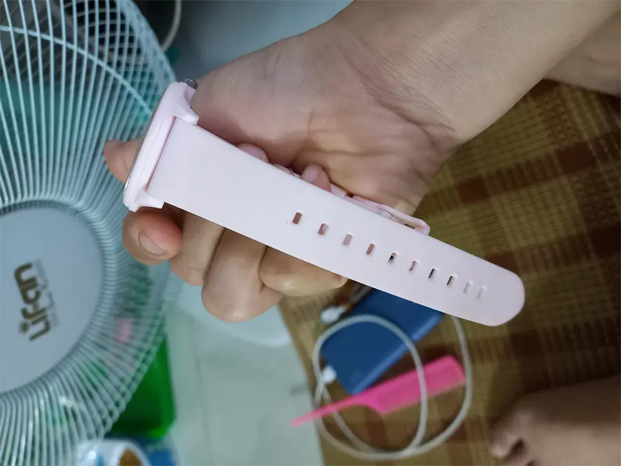 Khách hàng review Đồng hồ Q 2