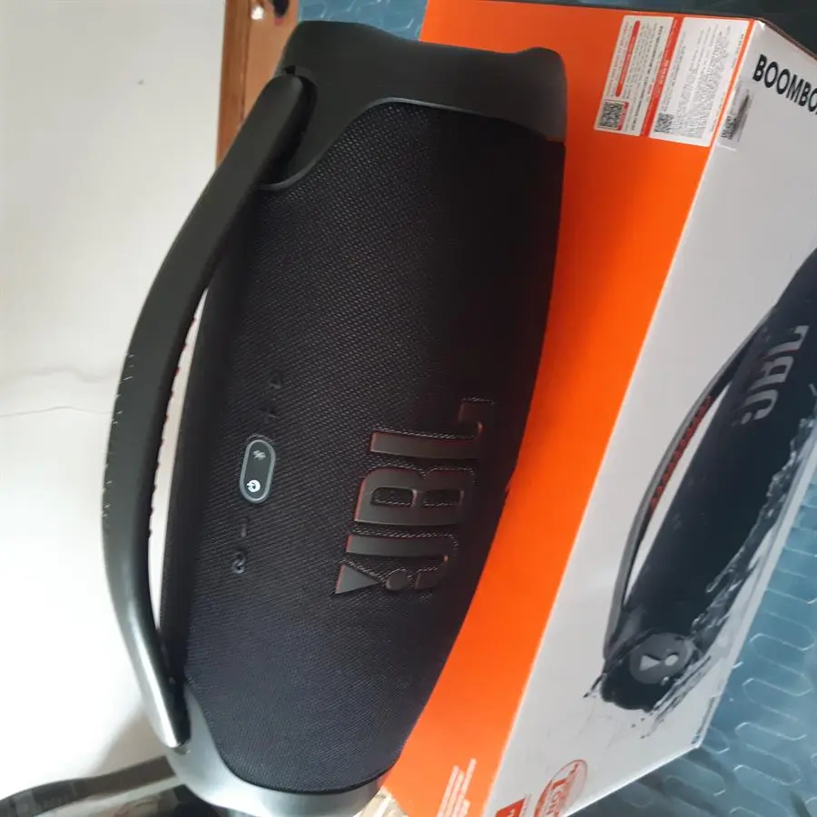 Khách hàng review Loa Bluetooth JBL Boombox 3 9