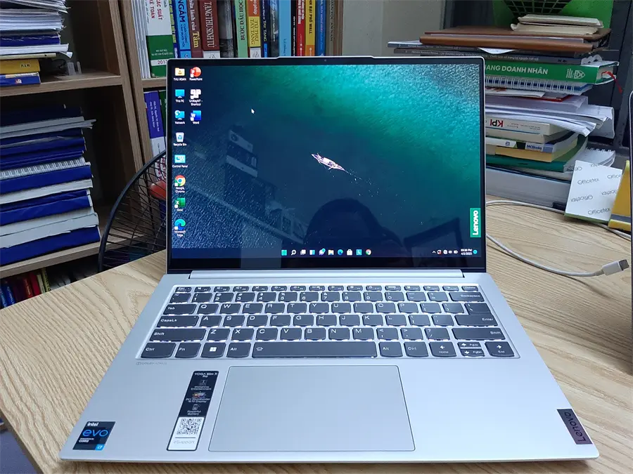 Khách hàng review Laptop Lenovo Yoga Slim 7 Pro 14IHU5 i7 11370H/16GB/512GB/OfficeHS/Win11 (82NH00ALVN) 2