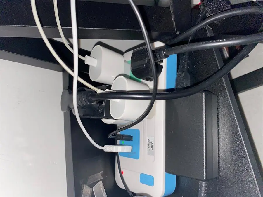 Khách hàng review Ổ cắm điện Comet 4 lỗ 2 USB 3m CES4223 5