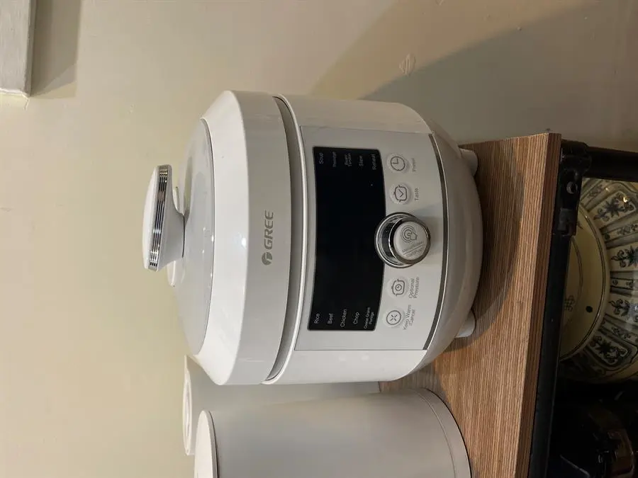 Khách hàng review Nồi áp suất điện Gree CYFWK-50X62S 5 lít 2