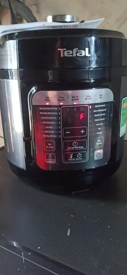 Khách hàng review Nồi áp suất điện Tefal CY601868 6 lít 4
