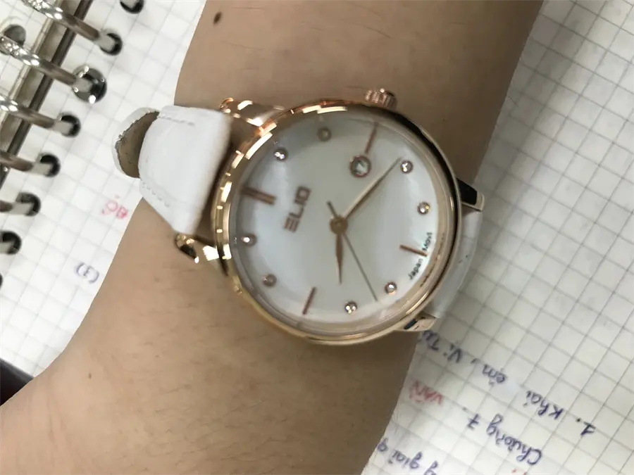 Khách hàng review Đồng hồ ELIO 28 mm Nữ EC013-02 1