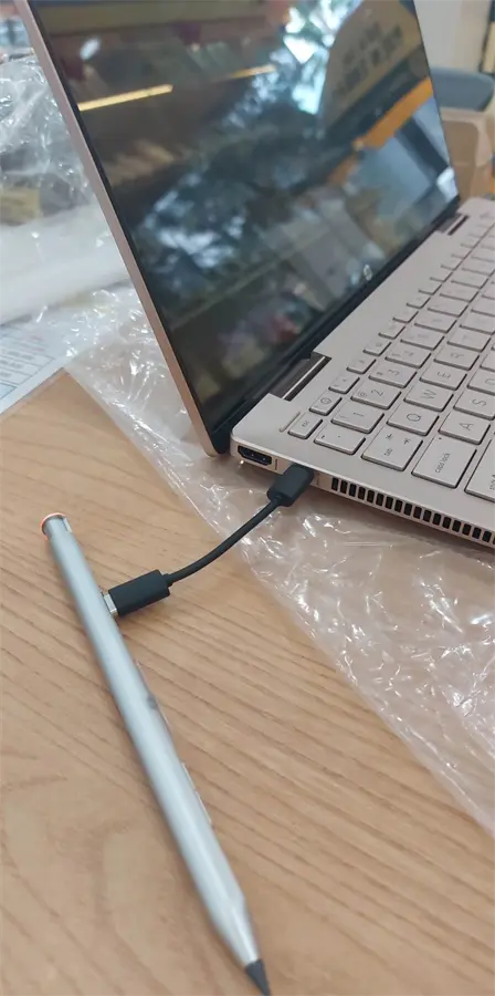 Khách hàng review Laptop HP Pavilion X360 14 ek0132TU i7 1255U/16GB/512GB/Touch/Pen/Win11 (7C0W4PA) 1