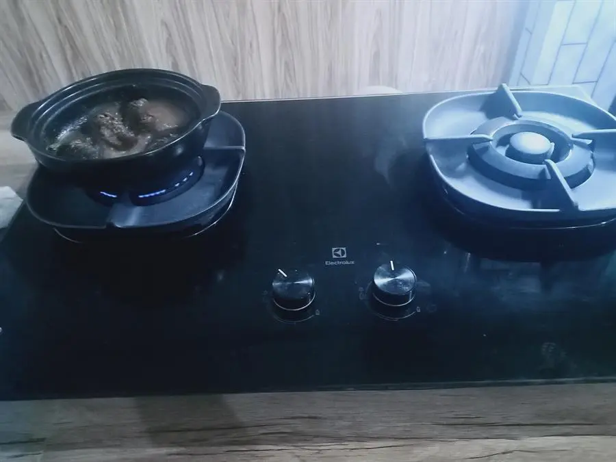 Khách hàng review Bếp ga âm Electrolux EHG8250BC 5
