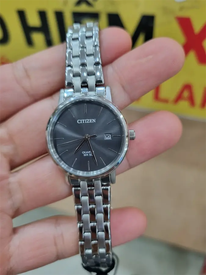 Khách hàng review Đồng hồ CITIZEN 28.1 mm Nữ EU6090-54H 1