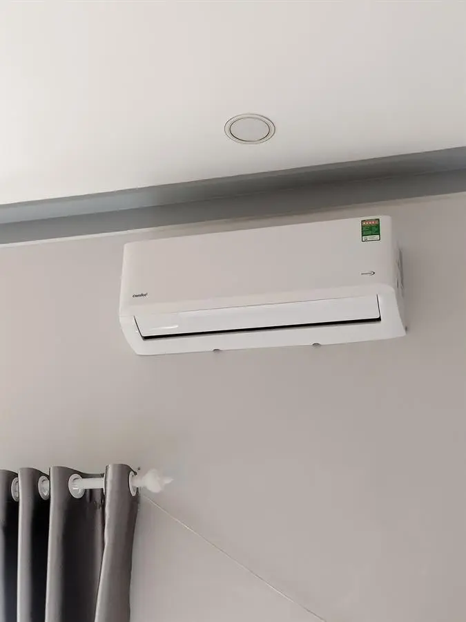 Khách hàng review Máy lạnh Comfee Inverter 1.5 HP CFS-13VDGF-V 21