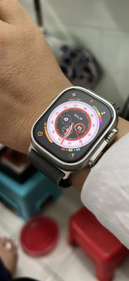Khách hàng review Đồng hồ thông minh Apple Watch Ultra GPS   Cellular 49mm viền Titanium dây Alpine size M 3