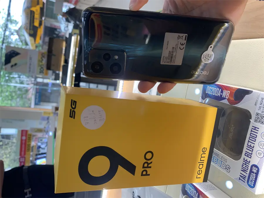 Khách hàng review Điện thoại realme 9 Pro 5G 3