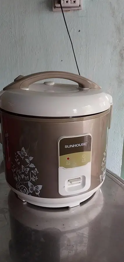 Khách hàng review Nồi cơm nắp gài Sunhouse 1.8 lít SHD 8616 2