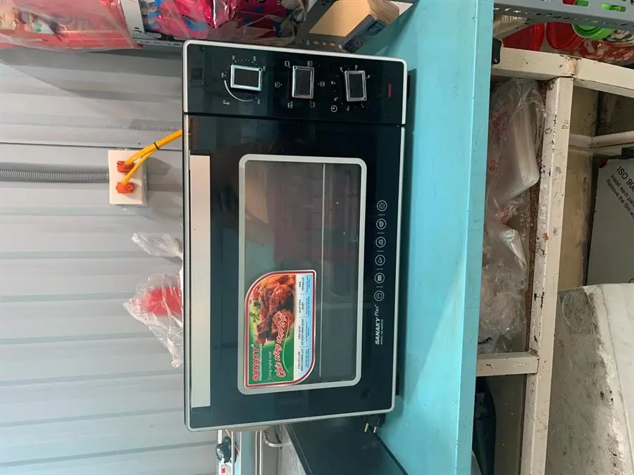 Khách hàng review Lò nướng Sanaky VH5099S2D 50 lít 4