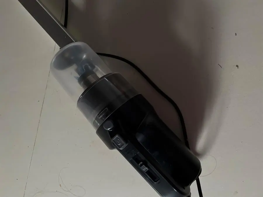 Khách hàng review Máy hút bụi cầm tay Lock 1