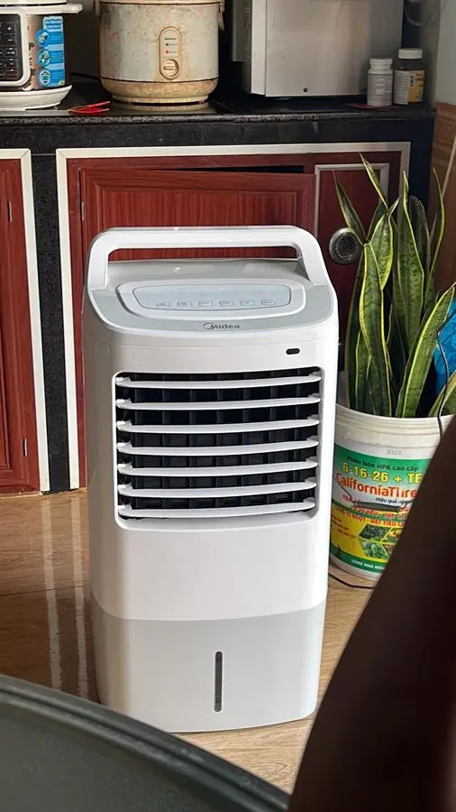 Khách hàng review Quạt điều hòa Midea AC120-16AR 60W 6