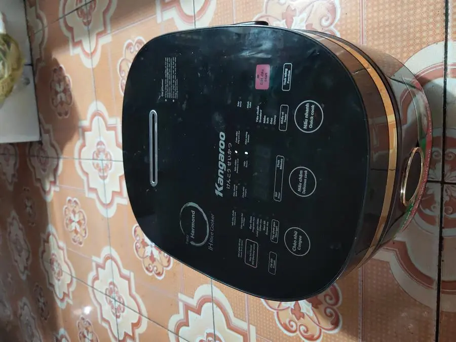 Khách hàng review Nồi cơm cao tần Kangaroo 1.8 lít KG599N 9