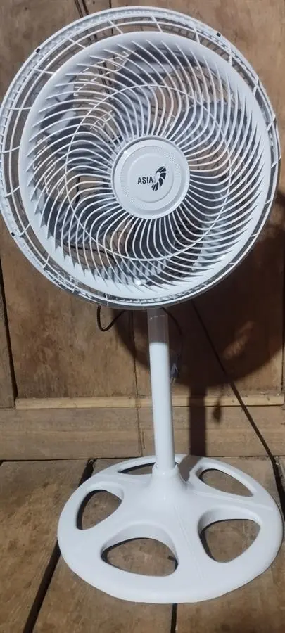 Khách hàng review Quạt đứng Asia 6 cánh VY639990 80W 34