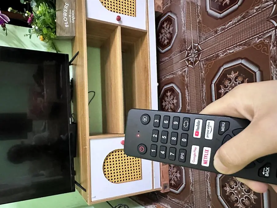 Khách hàng review Android Tivi Sharp 32 inch 2T-C32EG2X 4