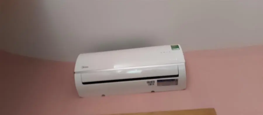 Khách hàng review Điều hòa Midea Inverter 9000 BTU MSAFA-10CRDN8 40