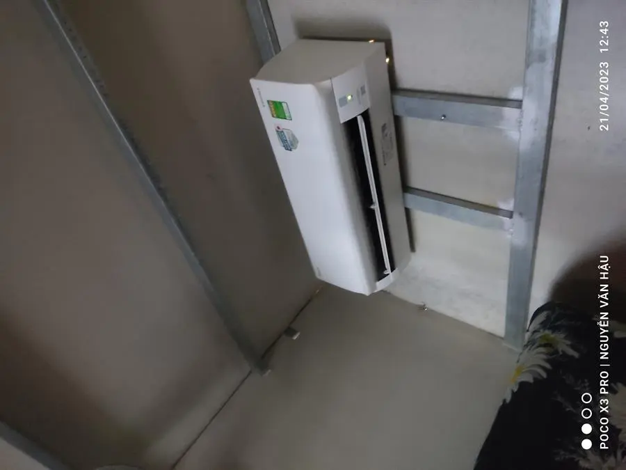 Khách hàng review Điều hòa Daikin Inverter 8500 BTU FTKB25WMVMV 19