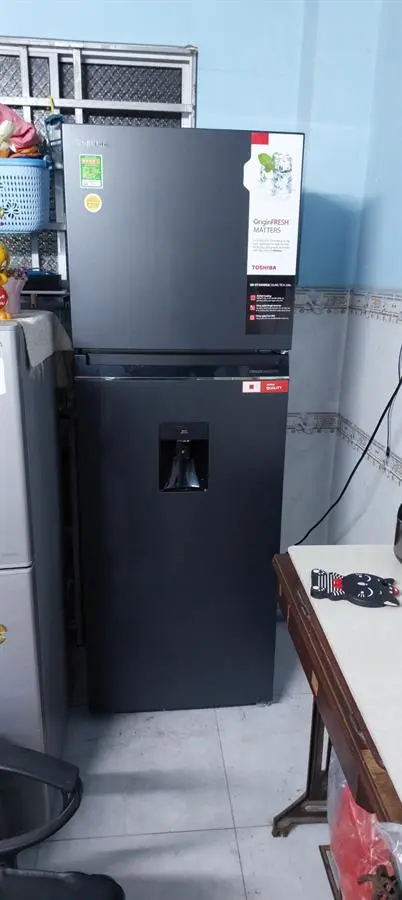 Khách hàng review Tủ lạnh Toshiba Inverter 336 lít GR-RT435WEA-PMV(06)-MG 9