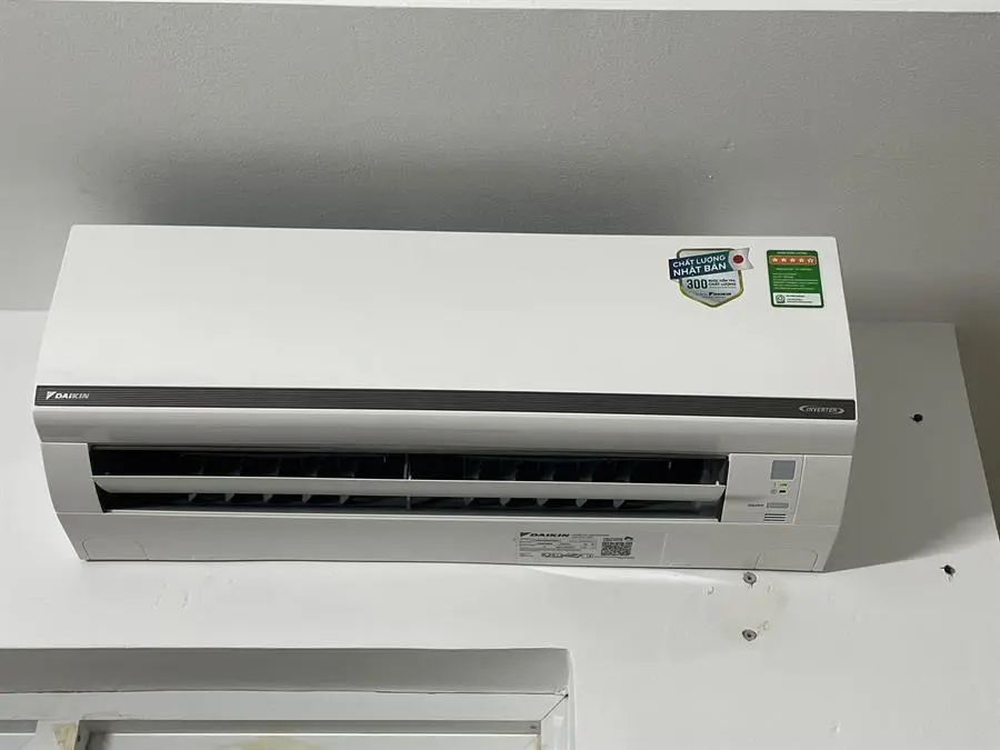 Khách hàng review Máy lạnh Daikin Inverter 1.5 HP FTKB35WMVMV 13