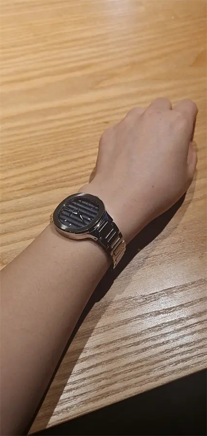 Khách hàng review Đồng hồ MATHEY TISSOT 32 mm Nữ D152ABU 2