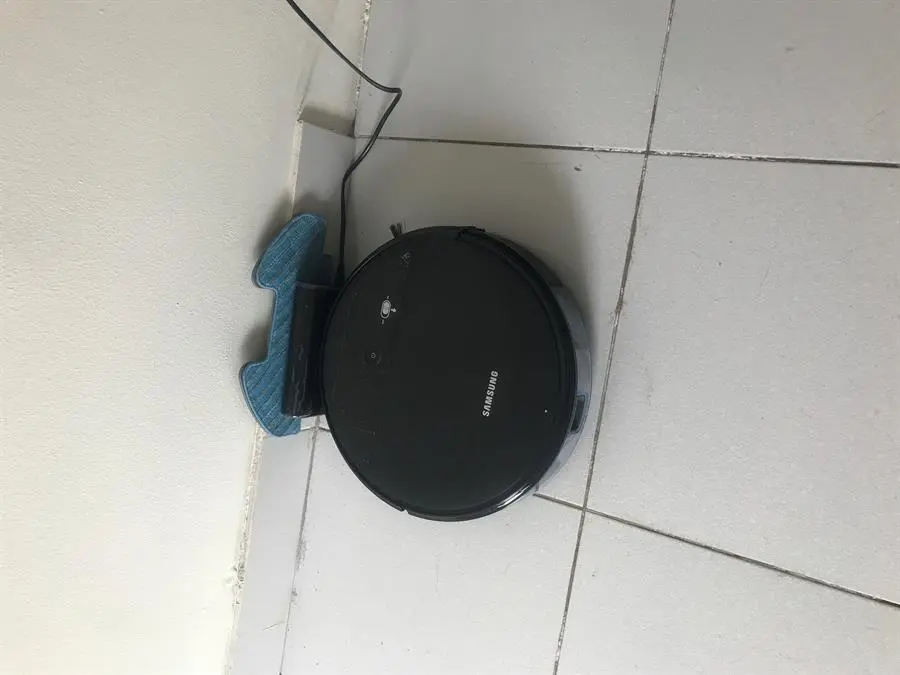 Khách hàng review Robot hút bụi lau nhà Samsung VR05R5050WK/SV 17