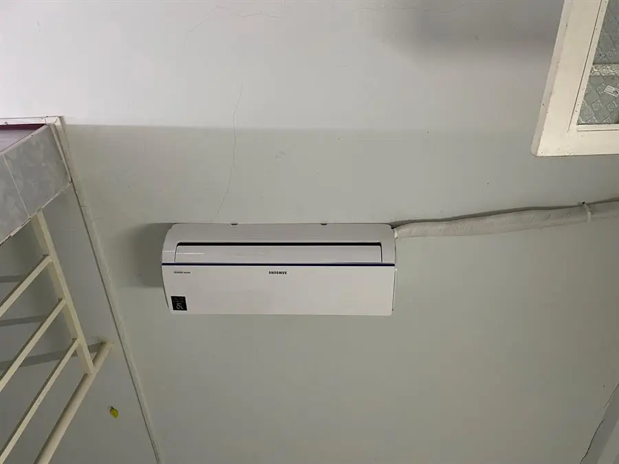 Khách hàng review Máy lạnh Samsung Inverter 1 HP AR09TYHQASINSV 40