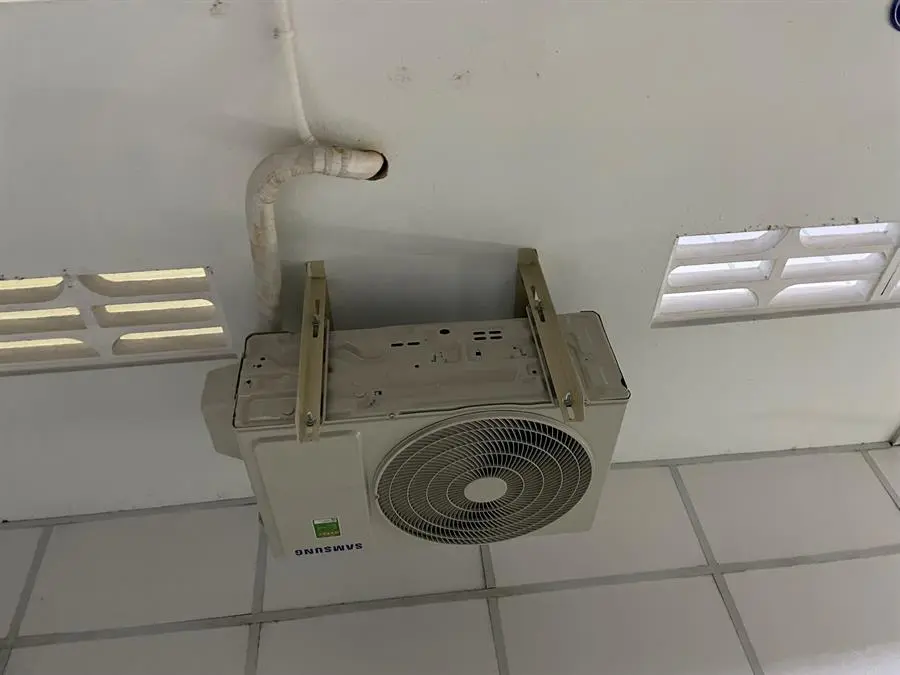 Khách hàng review Máy lạnh Samsung Inverter 1 HP AR09TYHQASINSV 38